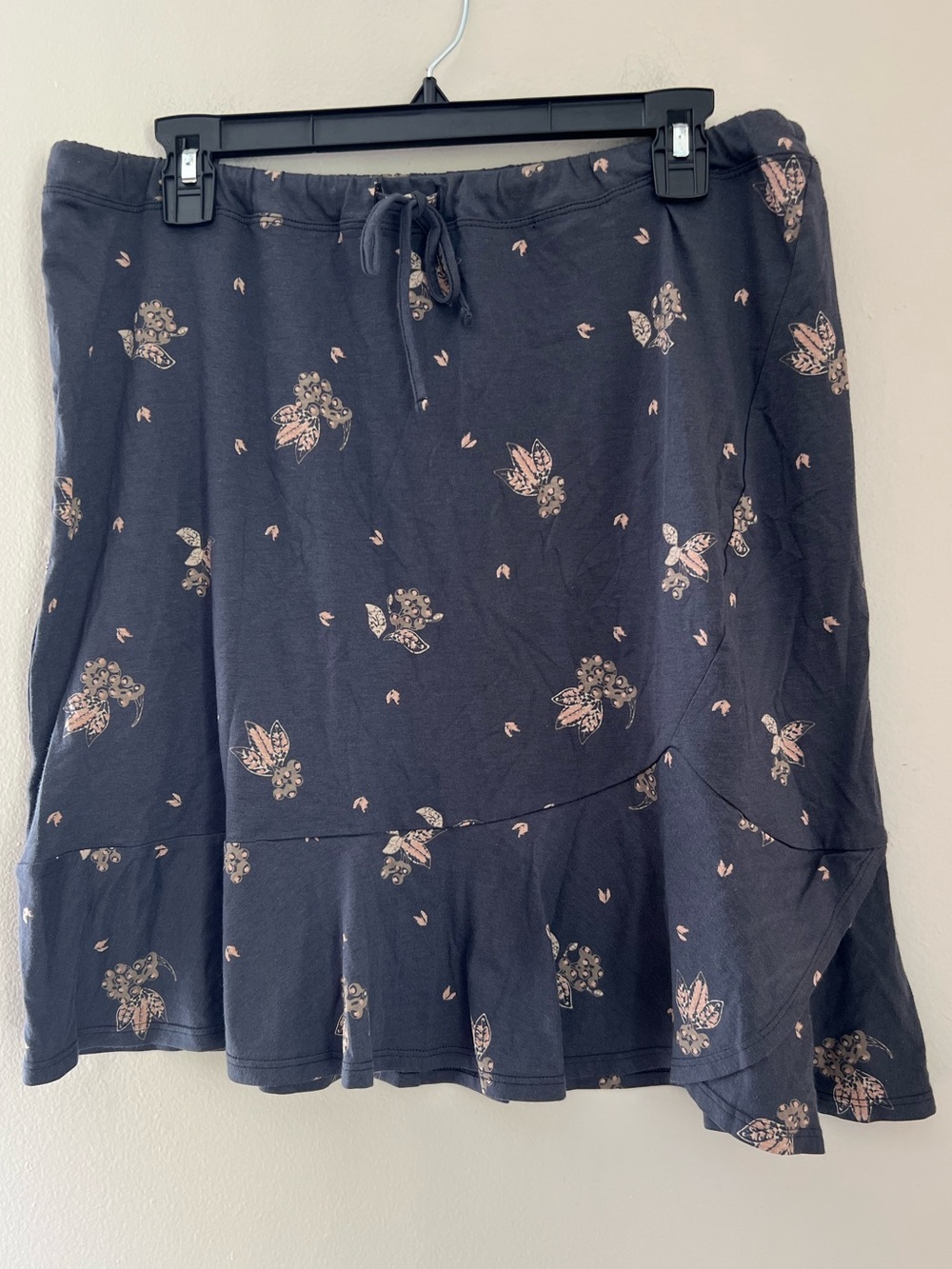 Patagonia Alpine Valley Skirt Women’s L Gray Floral Pull On Organic Gorpcore